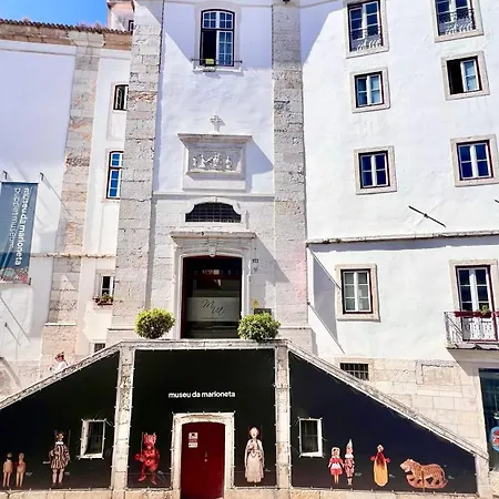 Apartment Family Heart Of Lisbon